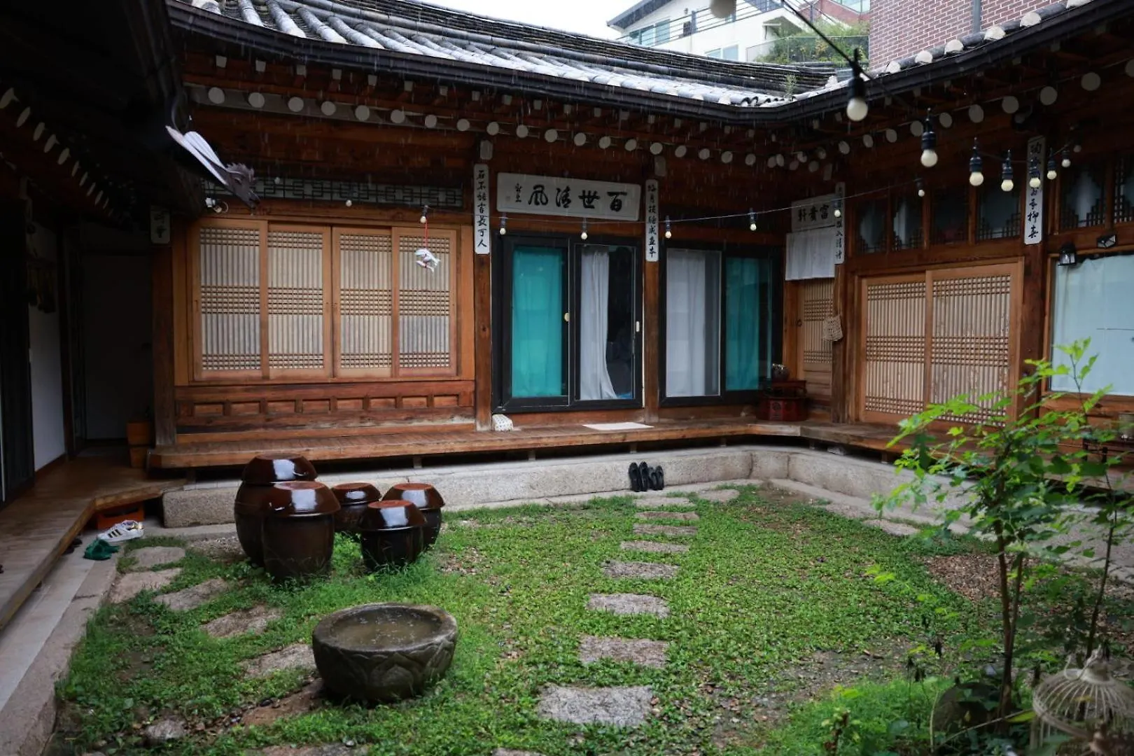 Eugene Hanok Stay Seul